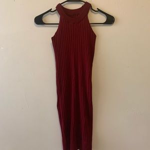 Form-fitting Halter Top Dress